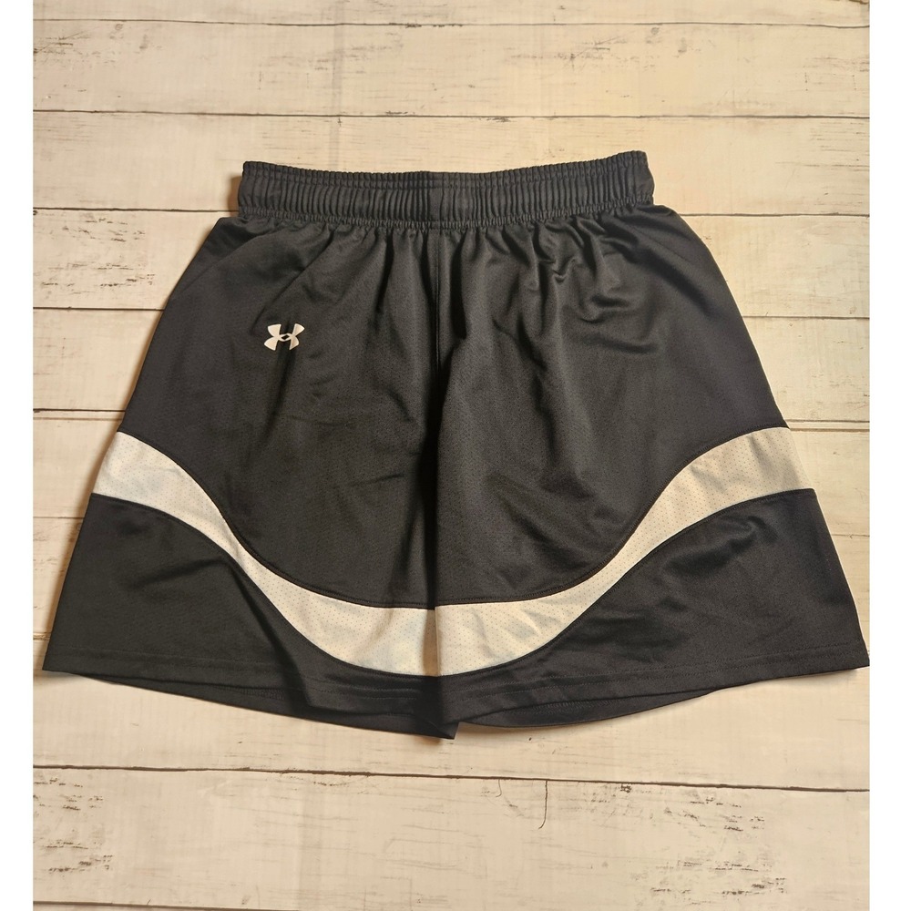 Under Armour Womens Medium Black White Mesh Basketball Athletic Shorts 7" Inseam